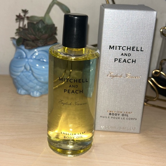 Mitchell and Peach English Leaf Body Oil - Picture 2 of 3